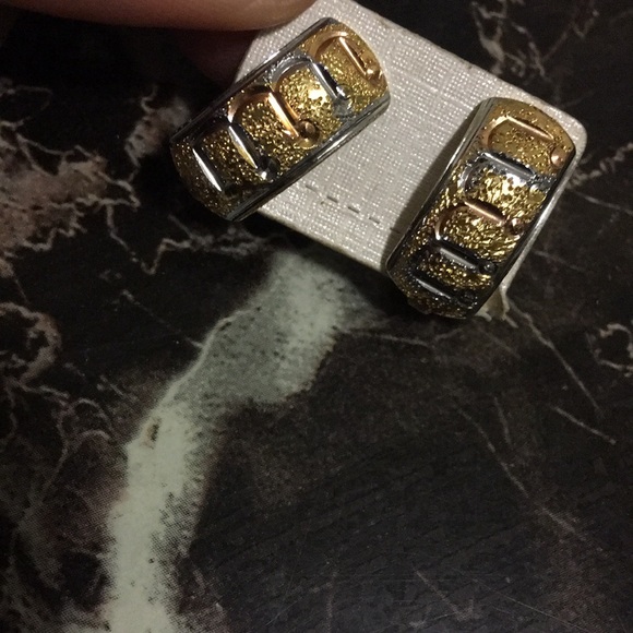 ... - Picture 2 of 6